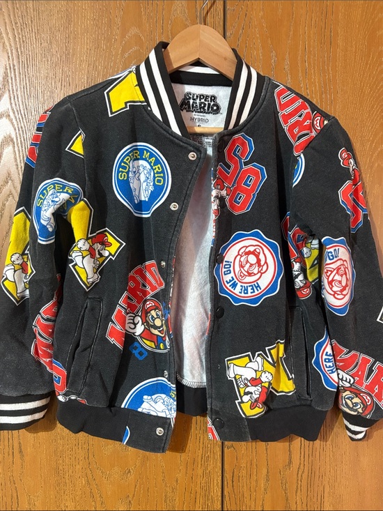 Nintendo Other - Super Mario Kids Black Graphic Bomber Jacket - one button missing